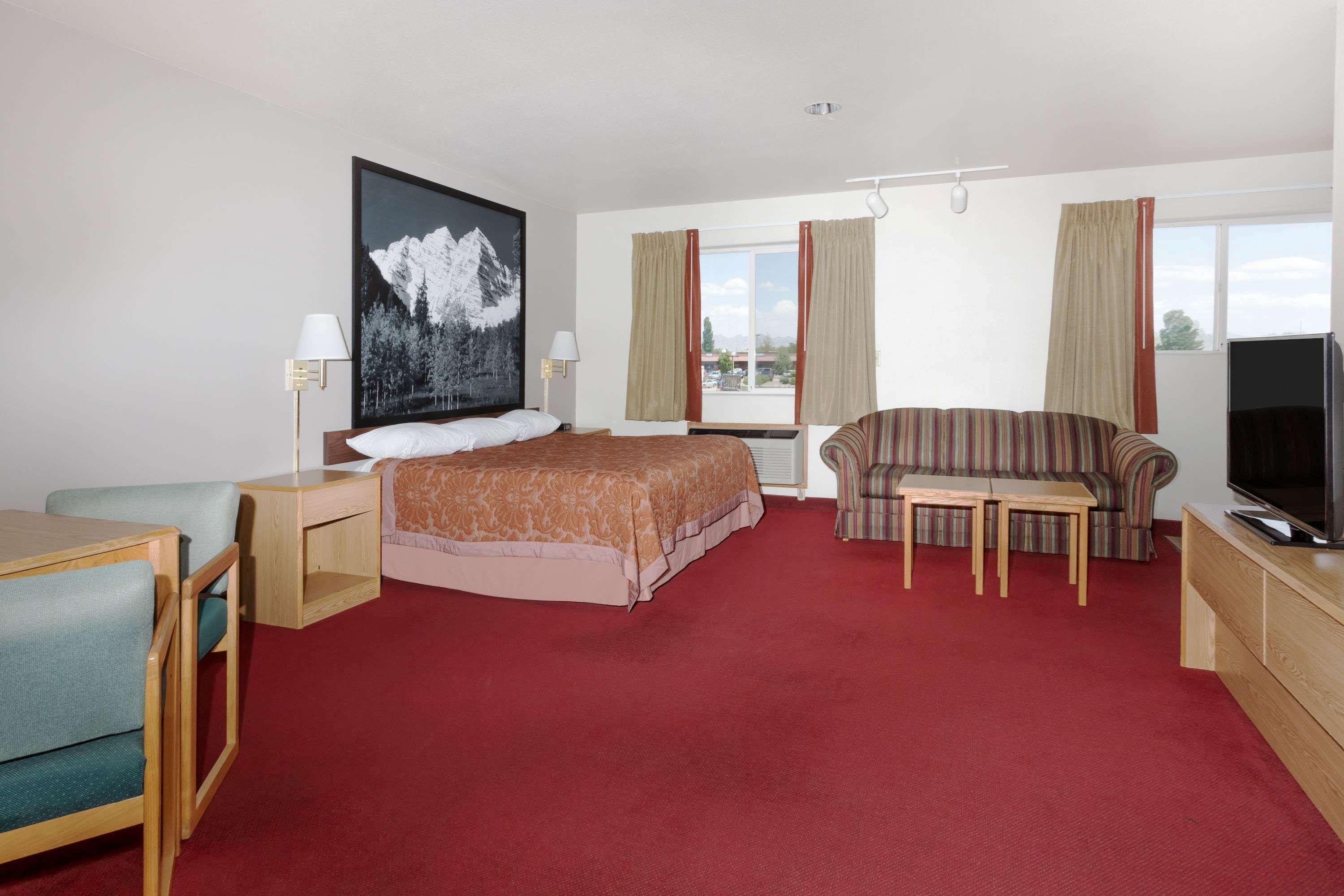 Super 8 By Wyndham Fruita Hotel Exterior foto
